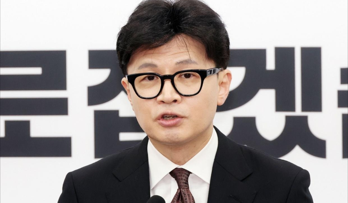 South Korea's Ruling Party Leader Steps Down